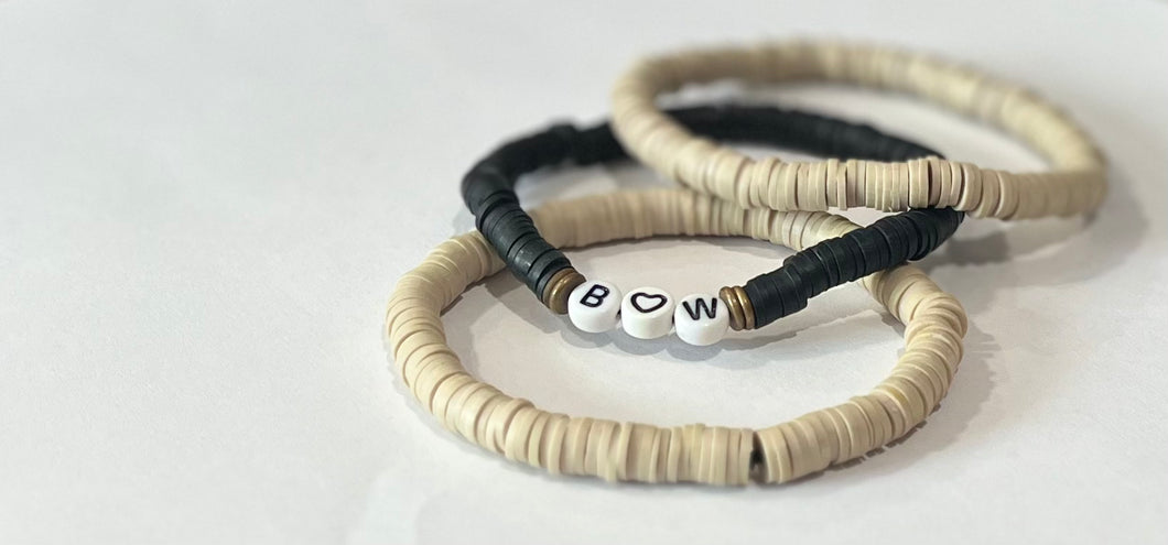 WHOLESALE: INITIAL WITH HEART HEISHI BRACELETS